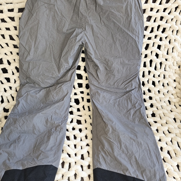 Columbia snow pants - Picture 3 of 4